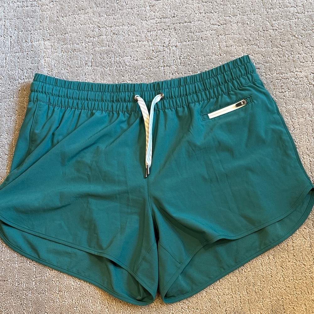 Vuori 3” Clementine Shorts - L